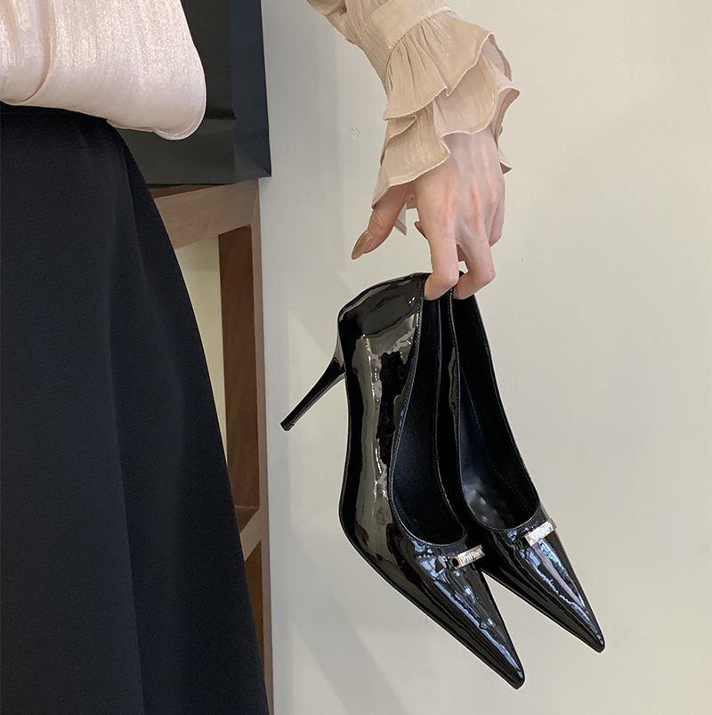 Black High Heels Women 2026 New Style Elegant French Professional Letter Metal Buckle Decor - Image 2