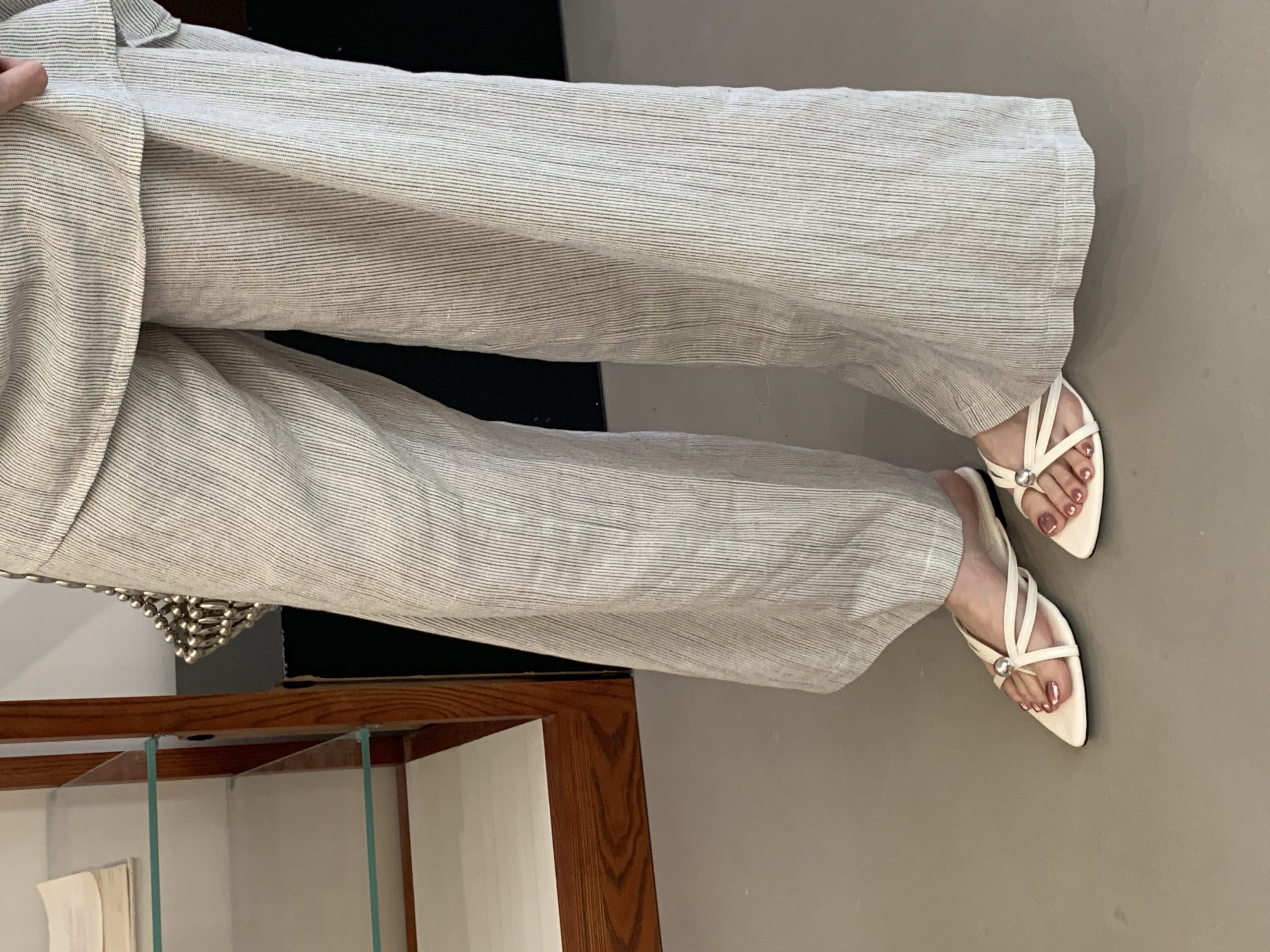 French Pointed Toe Thin Strap Flip Flops Women 2026 New Summer Fashion Flat Metal Buckle Toe Separator Slippers - Image 3